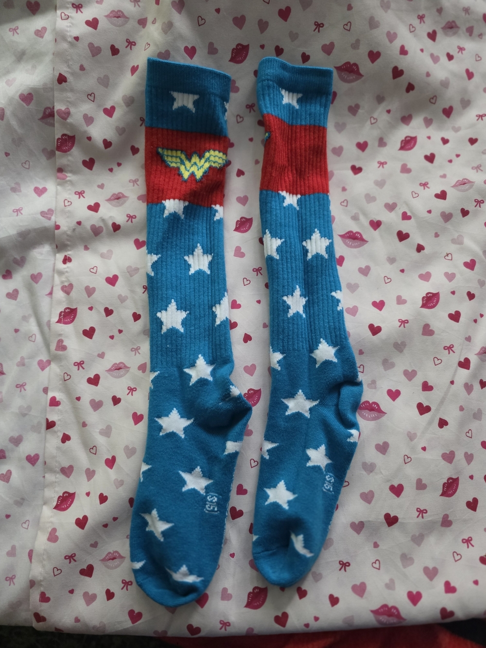 DC Comics Blue and Red Wonder Woman Star Crew Socks